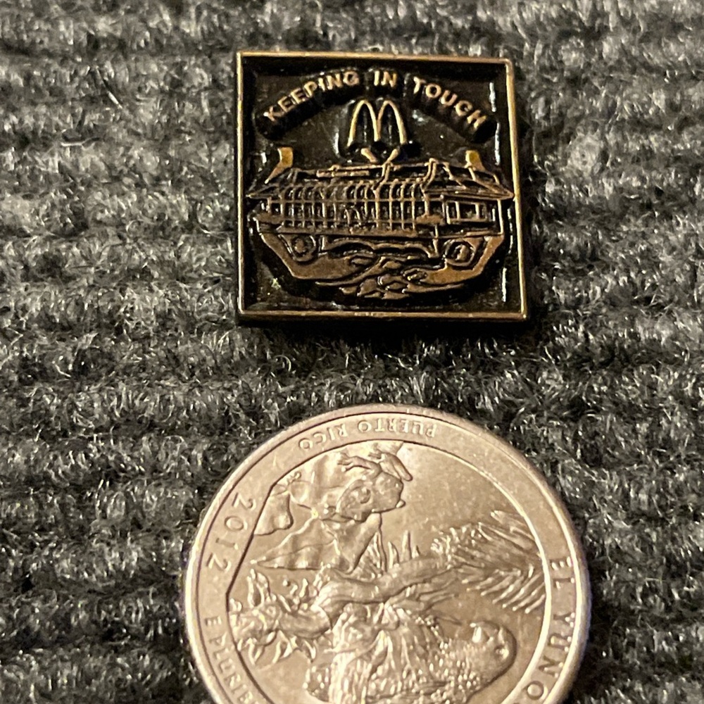 Vintage McDonald's Restaurant "Keeping In Touch" Employee Lapel Hat Pin - Picture 2 of 3